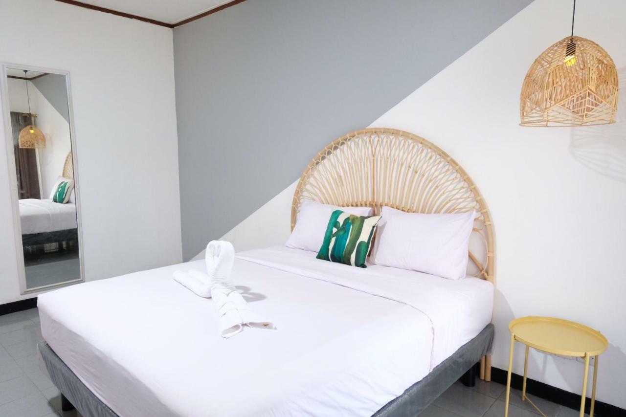 Rarem Bed & Breakfast Μπαντάρ Λαμπούνγκ Εξωτερικό φωτογραφία