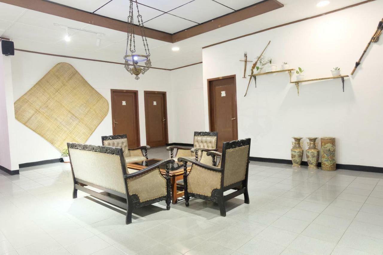 Rarem Bed & Breakfast Μπαντάρ Λαμπούνγκ Εξωτερικό φωτογραφία