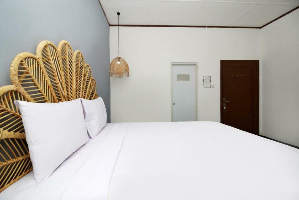 Rarem Bed & Breakfast Μπαντάρ Λαμπούνγκ Εξωτερικό φωτογραφία